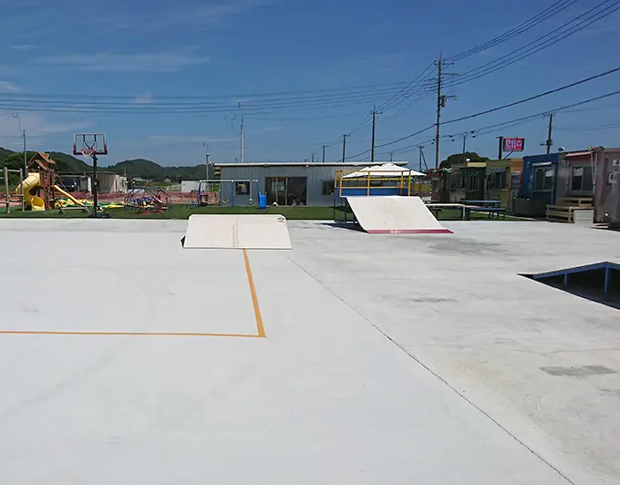 スケートボードパーク dogsskatepark | その他